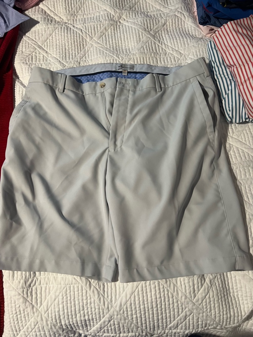 Peter Millar Light Gray Flat-Front Performance Shorts